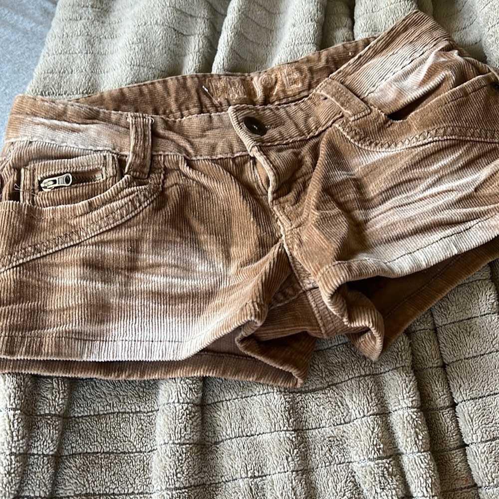New shorts size 1